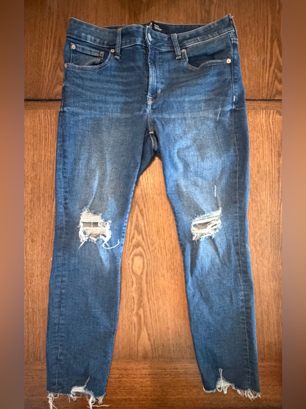 GAP Women's Distressed Dark Blue Cropped Ankle Jeans